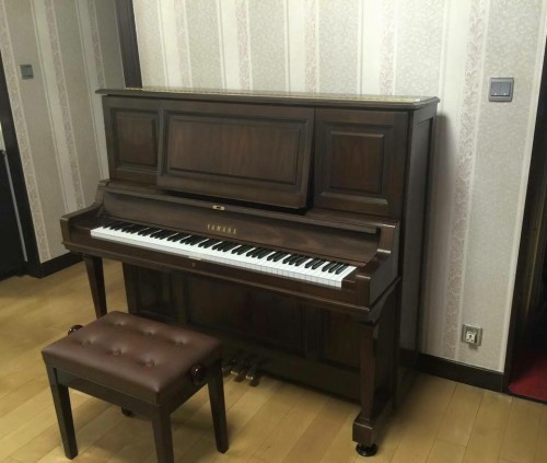 YAMAHA W201 頂級直立式鋼琴