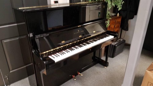 Steinway&sons K-132 鋼琴